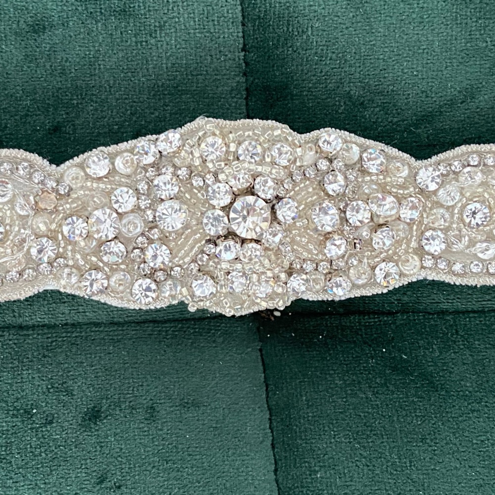 Crystal bridal belt